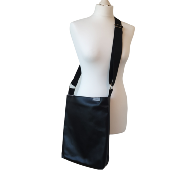 Umhängetasche, Schultertasche, große Handtasche mit verstellbarem Gurt, schwarzes Kunstleder