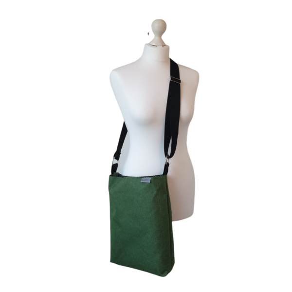 Umhängetasche, Schultertasche, große Handtasche mit verstellbarem Gurt, grün canvas-ähnlich