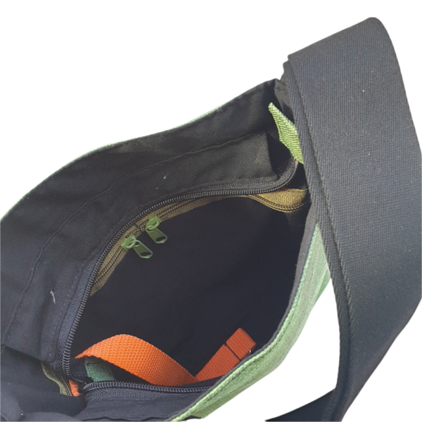 Umhängetasche, Schultertasche, kleine Handtasche mit verstellbarem Gurt grün Canvas-ähnlich