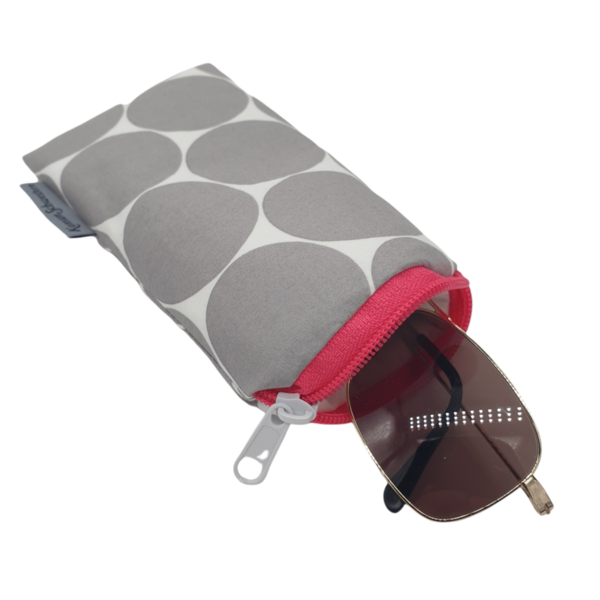 Brillenetui - Maxi Dots grau mit pink - mit Reißverschluss, gepolstert